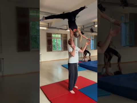 Akrobatik Workout Hand to Hand tutorial