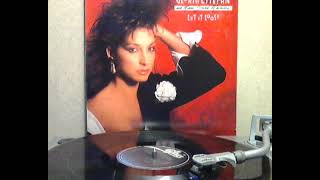 Gloria Estefan and Miami Sound Machine - Give It Up [original Lp version]