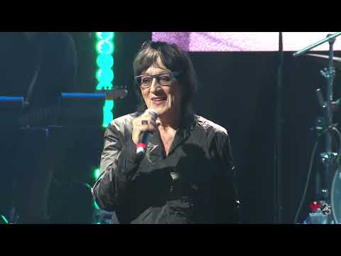 Canada's Rock of Fame - Carole Pope and Kevan Staples (Rough Trade) Perform High School Confidential