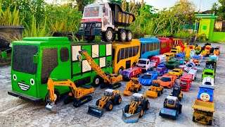 Download lagu WOW!! Long Haul Truck Unloading Toy Cars, Cement Mixer Truck, Mixer Truck, Excavator mp3