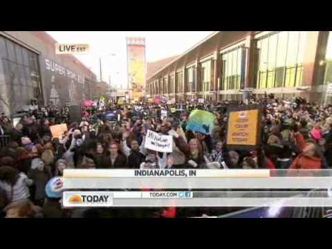 Gym Class Heroes : Stereo Hearts feat. Adam Levine - Live on The Today Show 02/03/2012