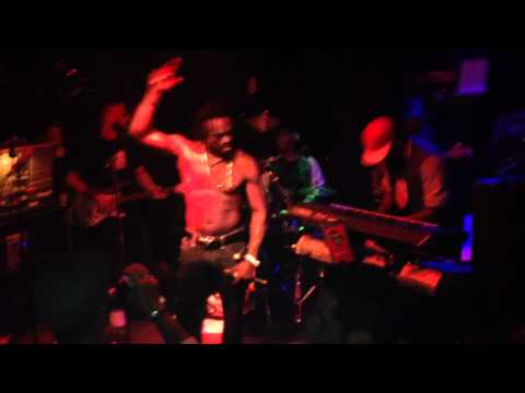 Papemannn and Bombrush Band ''Oldskool jam''