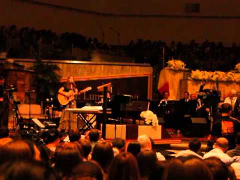 Acelasi Dumnezeu -Stefanie & Sabrina Berci