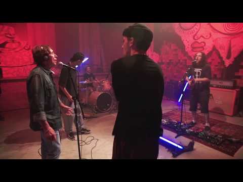 MACHETE BOMB - MXT feat. Pete Mcee, Pecaos & Odair José - QUE LOUCURA