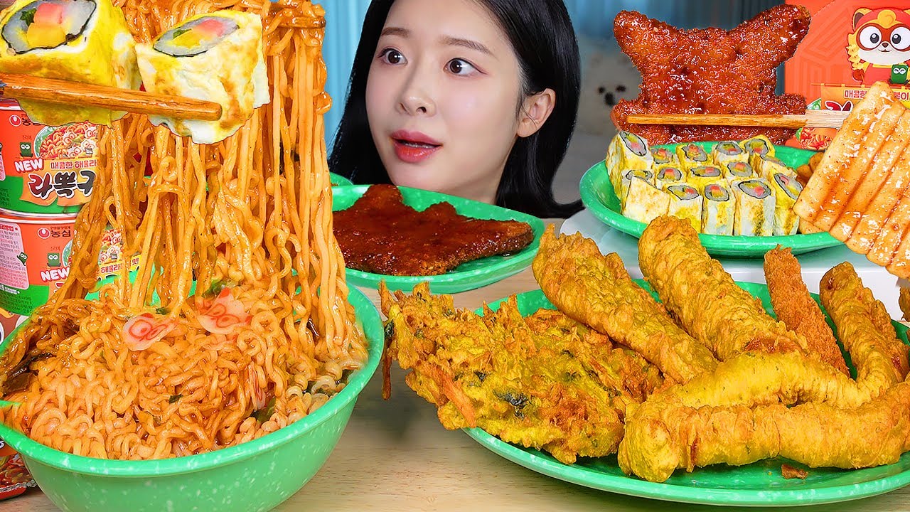 ASMR MUKBANG | 너구리 신상 라뽁구리☆ 튀김 피카츄돈까스 떡꼬치 김밥 ❤️ 분식 풀코스 먹방 Spicy Rabokguri & 