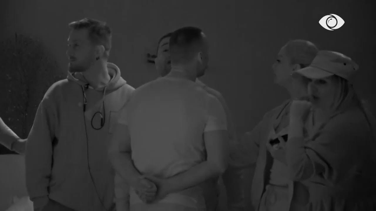 “Thirri mendjes”/ Klajdi përplaset ashpër me G Banin: Je mirë, të merr vesh koka?!