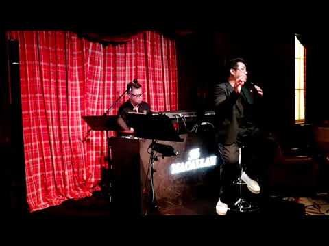 Herbert Ramos Macau Fly me to the moon