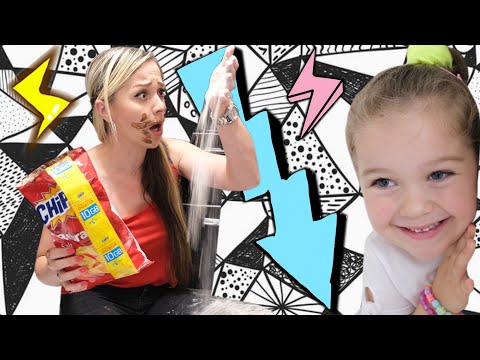 Komedija u kući! Arija PRENKUJE mamu!!! 4. Deo!