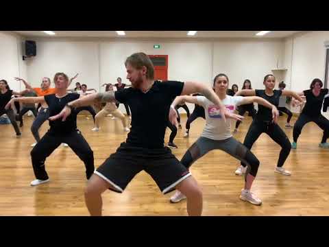 Dorian Storck - E Knows (@0Riles)