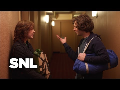 Awkward Flirts - SNL