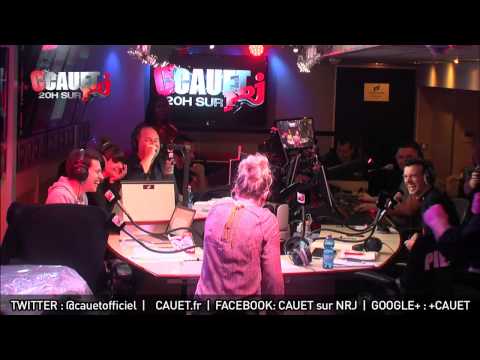 Round 4   Julie et Laura se crachent de l'eau sur le visage !   C'Cauet sur NRJ