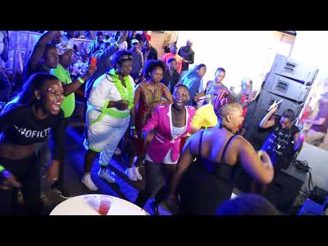 Zinhle Ngidi & Trademark perform @Dj Divalash birthday Party Zygoz  2015