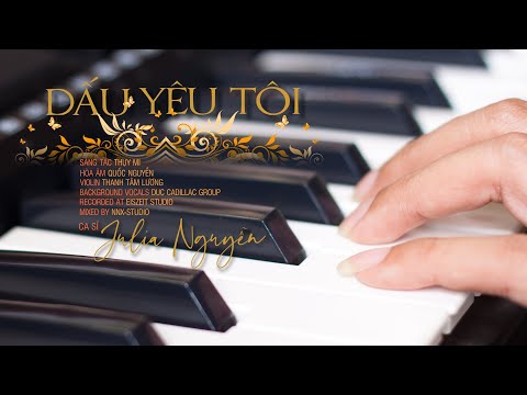 Thể hiện bởi Julia Nguyễn