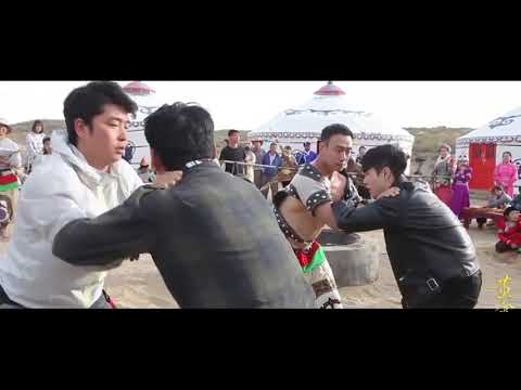 EXO LAY 'The Golden Eyes' BTS.. Actor Yixing working hard