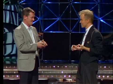 Teach A Card Trick by Wayne Dobson, Colin Rose