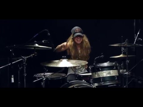 The Drummer's Collective: "Hey Baby" by No Doubt