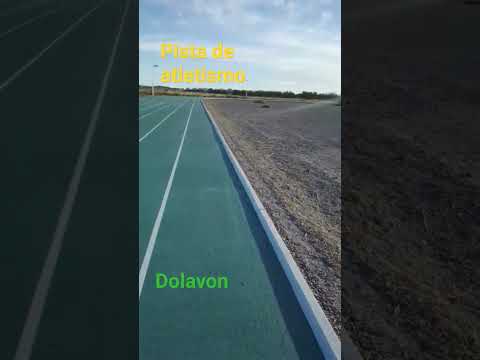 Pista de atletismo. Dolavon #dolavon  #pista #atardecer