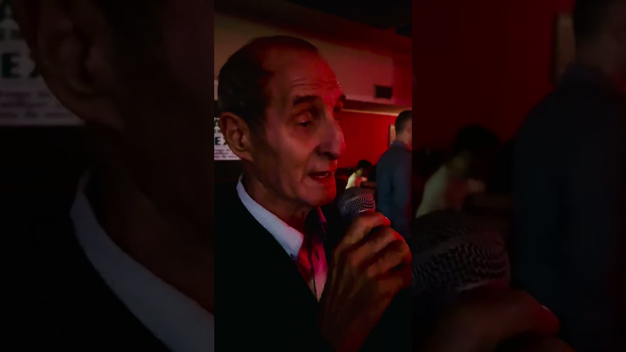 Video thumbnail for Tango.Gustavo Rosas. Dj Gus. Filmando a Tito Roca Cantor de Buenos Aires.La Viruta. Abril 2023.