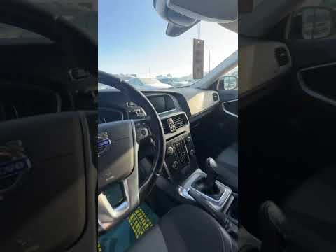 фото volvo v40 ii 0