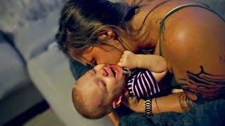 BABY BELLY LAUGHS SO HARD!