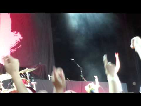 New Politics (1/2:P!ATD cover) at Concord Pavilion (2014.08.17)