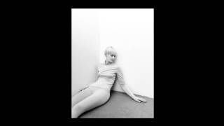 Jenny Hval - Is there anything on me that doesn't speak?