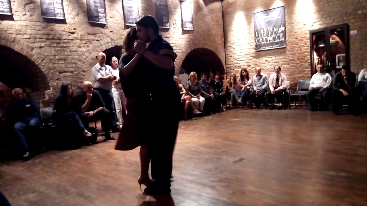 Julio Saavedra y Ángeles Carrión. Improvisación en la Casa del Tango Rosario