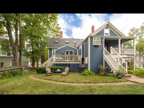 58 Pleasant St, Unit 2, Marblehead MA - Lindsey McCarthy - Tel: 781-608-6721