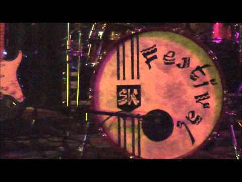 Hljómsveitin Festival Þú þú þú