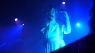 Austra - Reconcile (live @ Botanique 2013)