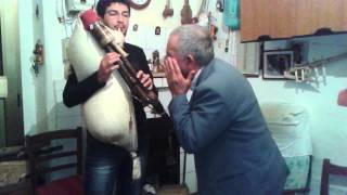preview picture of video 'Suonata Albidonese con canto a casa dell'artigiano (Zio) Luigi Rago'