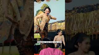 Download lagu Mempesona goyangan e MBK Kiki #kikikarisma #shorts #shortvideo #fyp #reels mp3