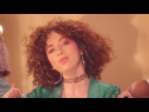 Enchantée Julia - Dunes (Clip officiel)