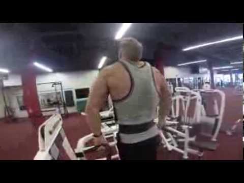 alternating cable shoulder press