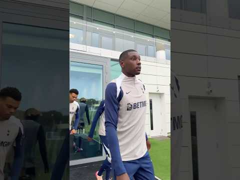 Kolo Muani’s first session! 🇫🇷