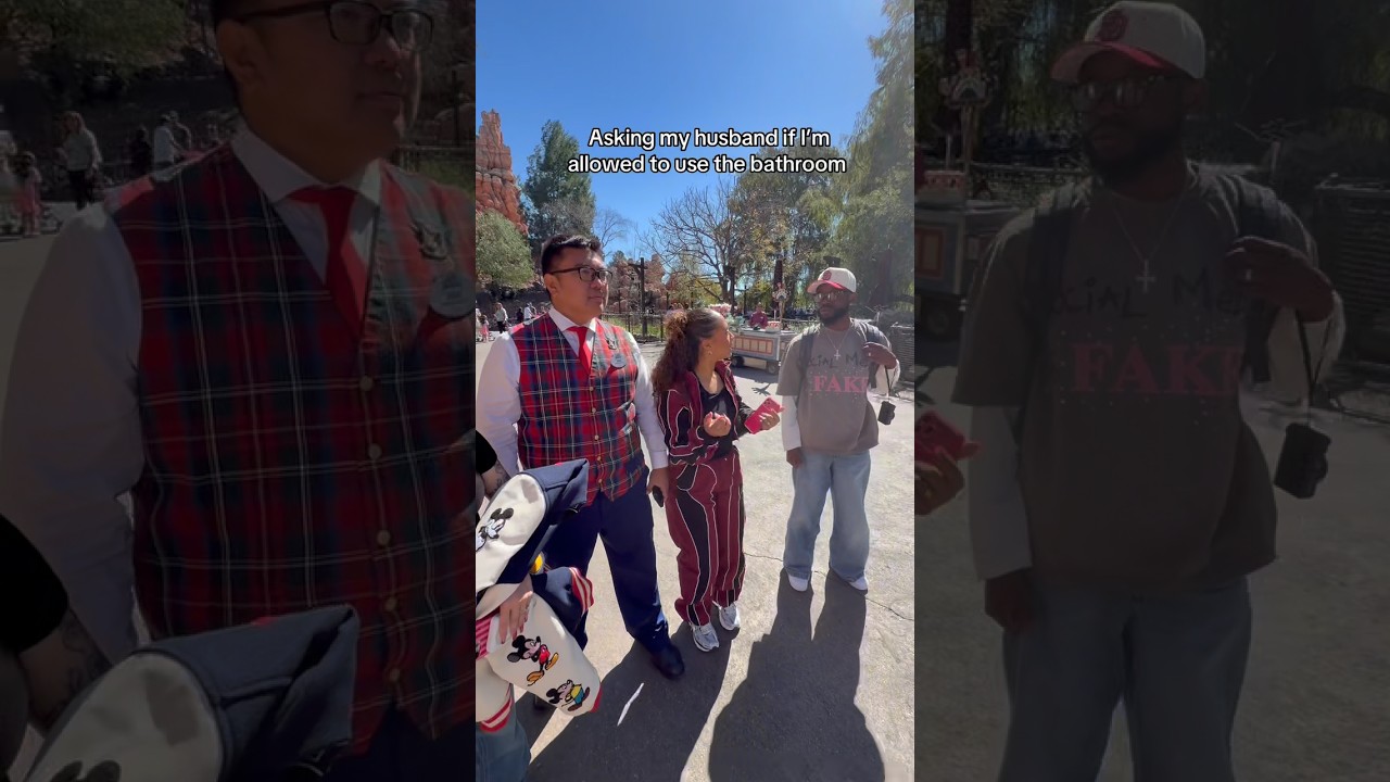 The Disney Tour Guide looked so shook 🌚 #husbandwife