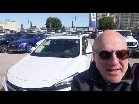 2020 Buick Encore GX Essence AWD in Summit White for sale at Kitchener Chrysler Dodge Jeep Ram in Kitchener, ON
