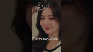 Download lagu Tersenyum ke suami yang mengkhianatinya, tapi senyum itu diam-diam punya tujuan 👀 #ai #dramaseries mp3