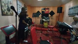 Download lagu Sedapnya suara cikgu Siti Hajar...Nurul Iman diberi teknik yang betul untuk nyanyi mp3 Download lagu Sedapnya suara cikgu Siti Hajar...Nurul Iman diberi teknik yang betul untuk nyanyi mp3