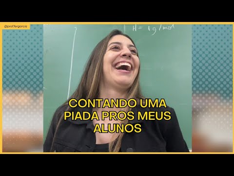 Telling a joke to my students 👀