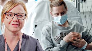 Download lagu Nurse Sidelined for 6 Months After Severe Dislocation | Casualty 24/7 mp3