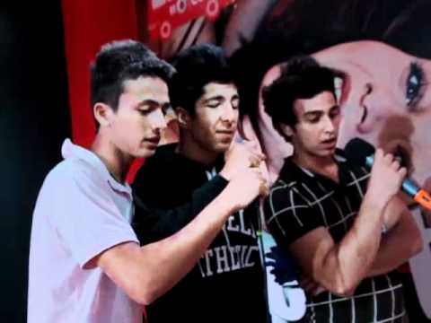 MAD VMA 2011 by Vodafone CU! - Karaoke