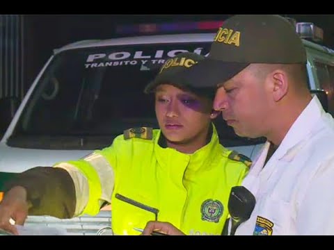 A los 16 años se metió a una morgue: así es la noche de una patrullera que vive entre cadáveres