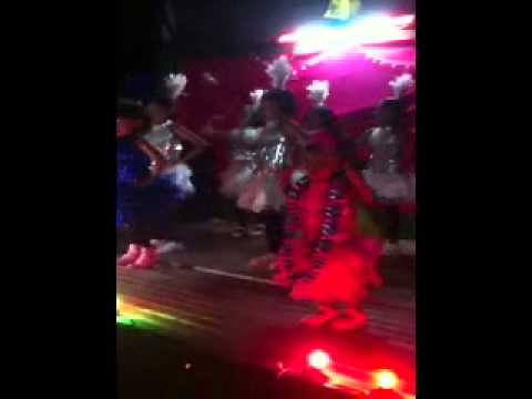 น้องเชียร์เต้นท่าเดียว.wmv