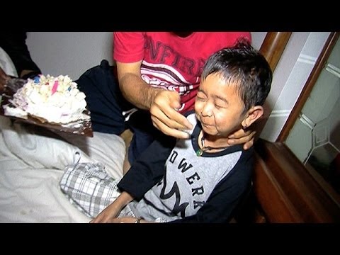 Kejutan Ultah Daus Mini - Intens 08 April 2014