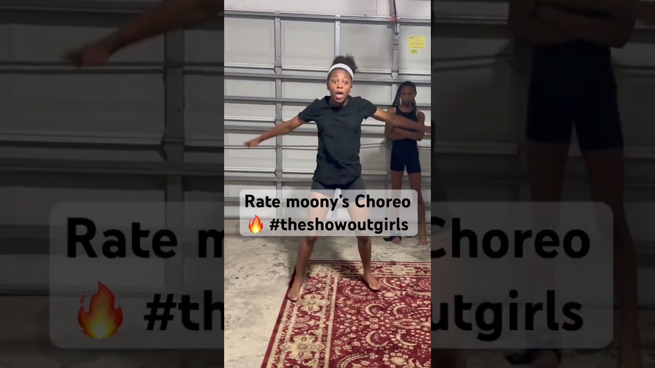 1-10 how did she do? 🔥👀 #dance #majorette #tsg #tsg4l #theshowoutgirls