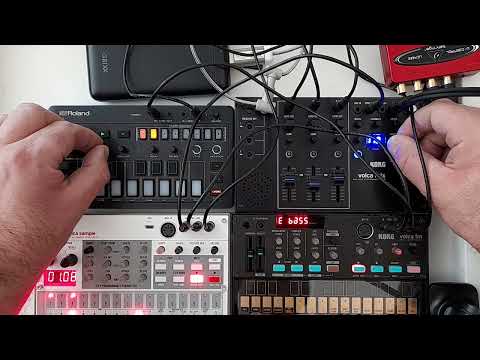Bigkik - Quick Wave (Roland J-6 / Korg Volca Mix, FM 1 & Sample 2)