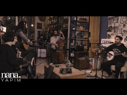 Zeyn'el & Selen Öztürk - Çemberimde Gül Oya (Akustik)