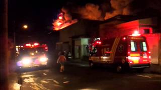 preview picture of video 'Incêndio na fábrica Calçados Soberano em Franca - completo'