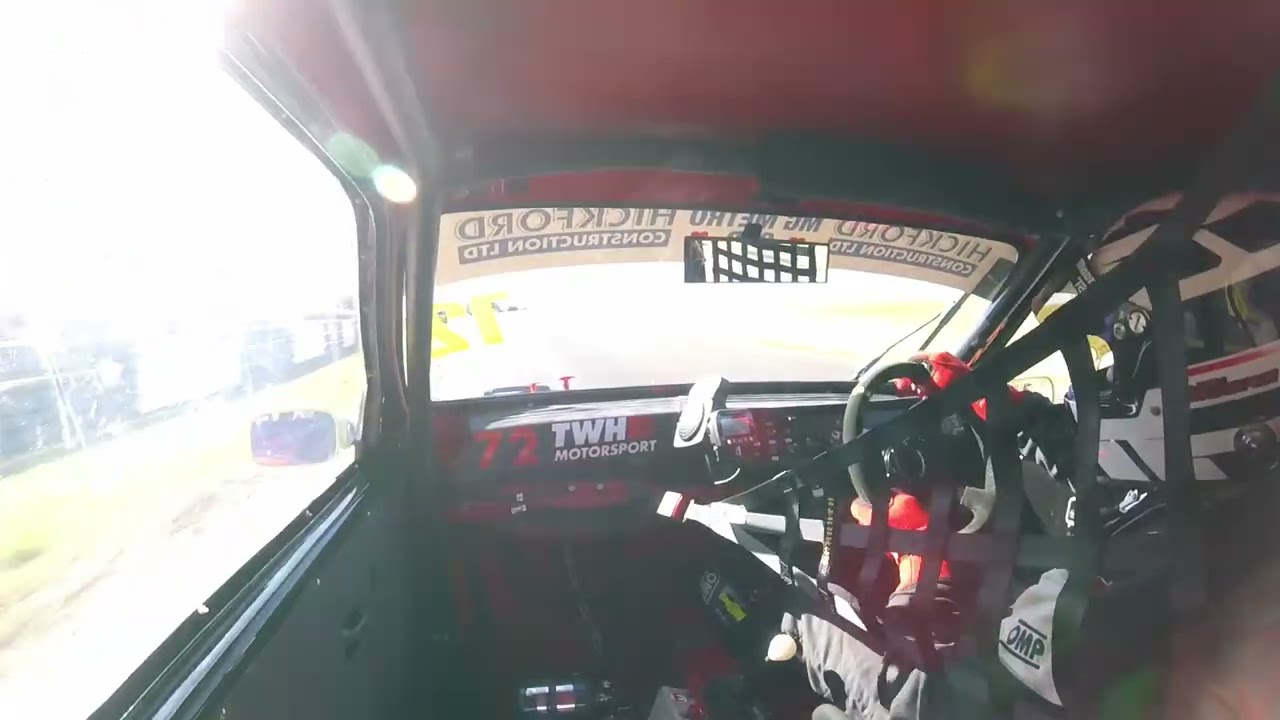 MG Metro Cup – 2024 Cadwell Park Race 2 Jon Moore